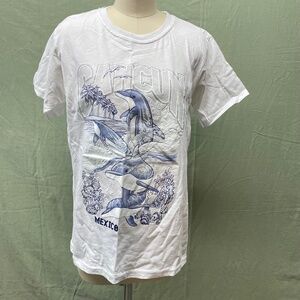 Cancun, Mexico Souvenir Dolphin Graphic T-Shirt, Size Medium